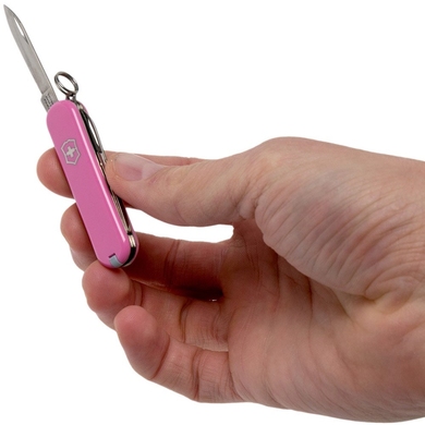 Складной нож-брелок миниатюрный Victorinox Classic SD 0.6223.51 (Розовый)
