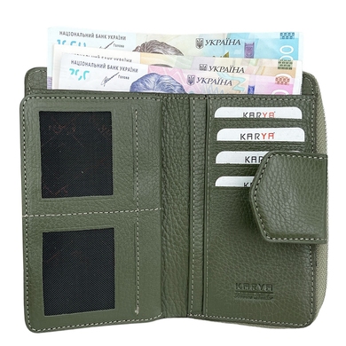 Шкіряний гаманець Karya на магніті середнього розміру KR1137-084 оливковий
