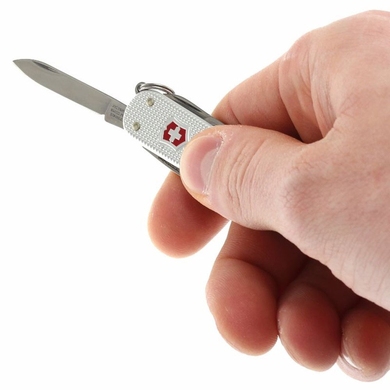 Складаний ніж-брелок мініатюрний Victorinox Classic ALOX 0.6221.26 (Сріблястий)