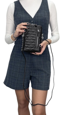 Жіноча вертикальна сумка Karya з натуральної шкіри KR2310-45 чорного кольору, Чорний