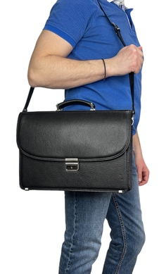 Чоловічий шкіряний портфель Karya на два відділи KR0123-45 чорного кольору