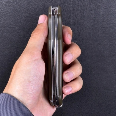 Большой складной нож Victorinox Ranger Grip 61 One Hand 0.9553.MC4 (Зеленый с черным)