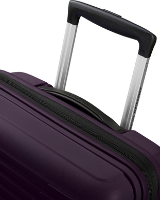 Валіза American Tourister Liftoff із поліпропілену на 4-х колесах ME5*913;10 Dark Plum (мала)