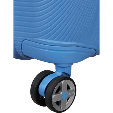 Чемодан из полипропилена на 4-х колесах American Tourister Starvibe MD5*003 Tranquil Blue (средний)